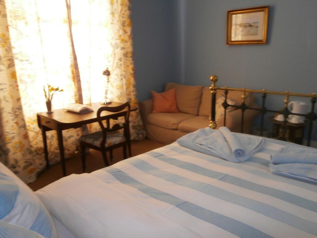 Winter Cherry Bed & Breakfast Edimburgo Habitación foto
