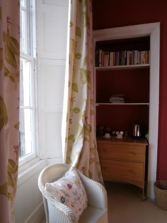 Winter Cherry Bed & Breakfast Edimburgo Habitación foto