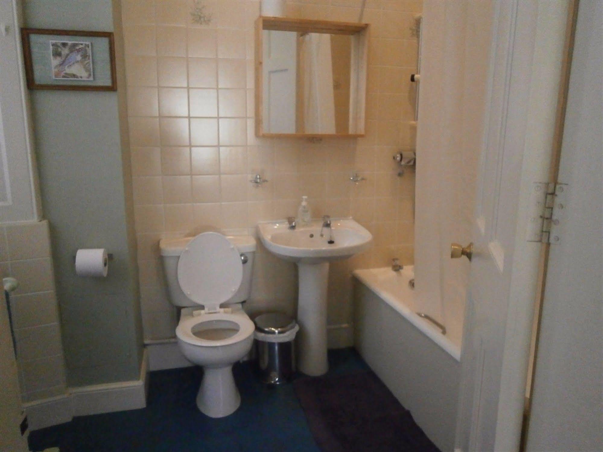 Winter Cherry Bed & Breakfast Edimburgo Exterior foto